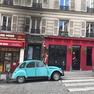 Vintage car in Vintage Paris
